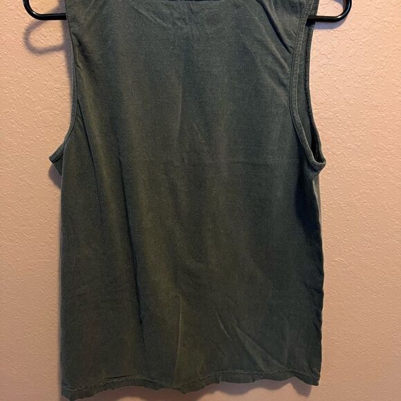 Comfort Colors Butterfly graphic shirt - Picture 2 of 6